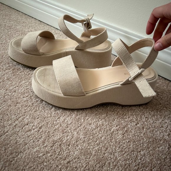 90s corduroy Neutral Beige Cream Platform sandal with straps in EU 37 (US 7) - Picture 3 of 4